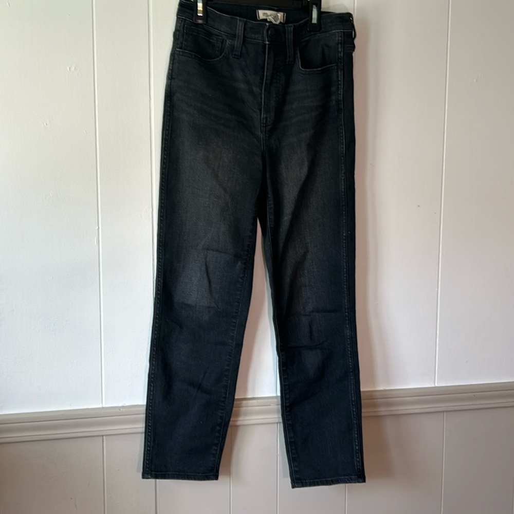 Madewell High-Rise Slim Straight Jeans in Richgrove Wash